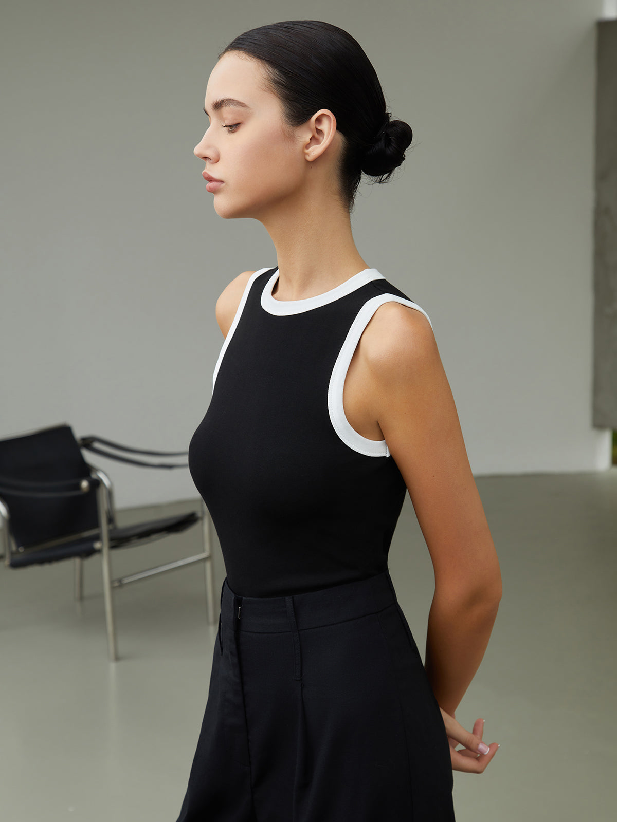 Laila - Tanktop met Contrasterende Rand en crew neck