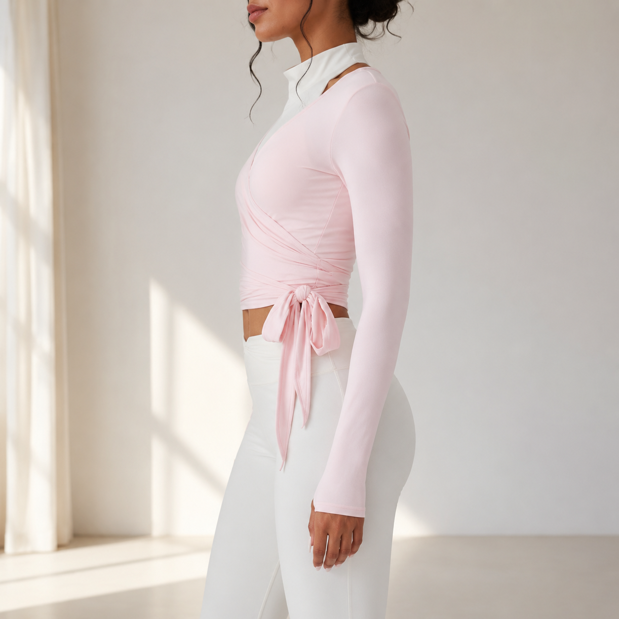 Wikkelblouse dames Roze | Lange mouwen blouse met verstelbare banden en comfortabele pasvorm