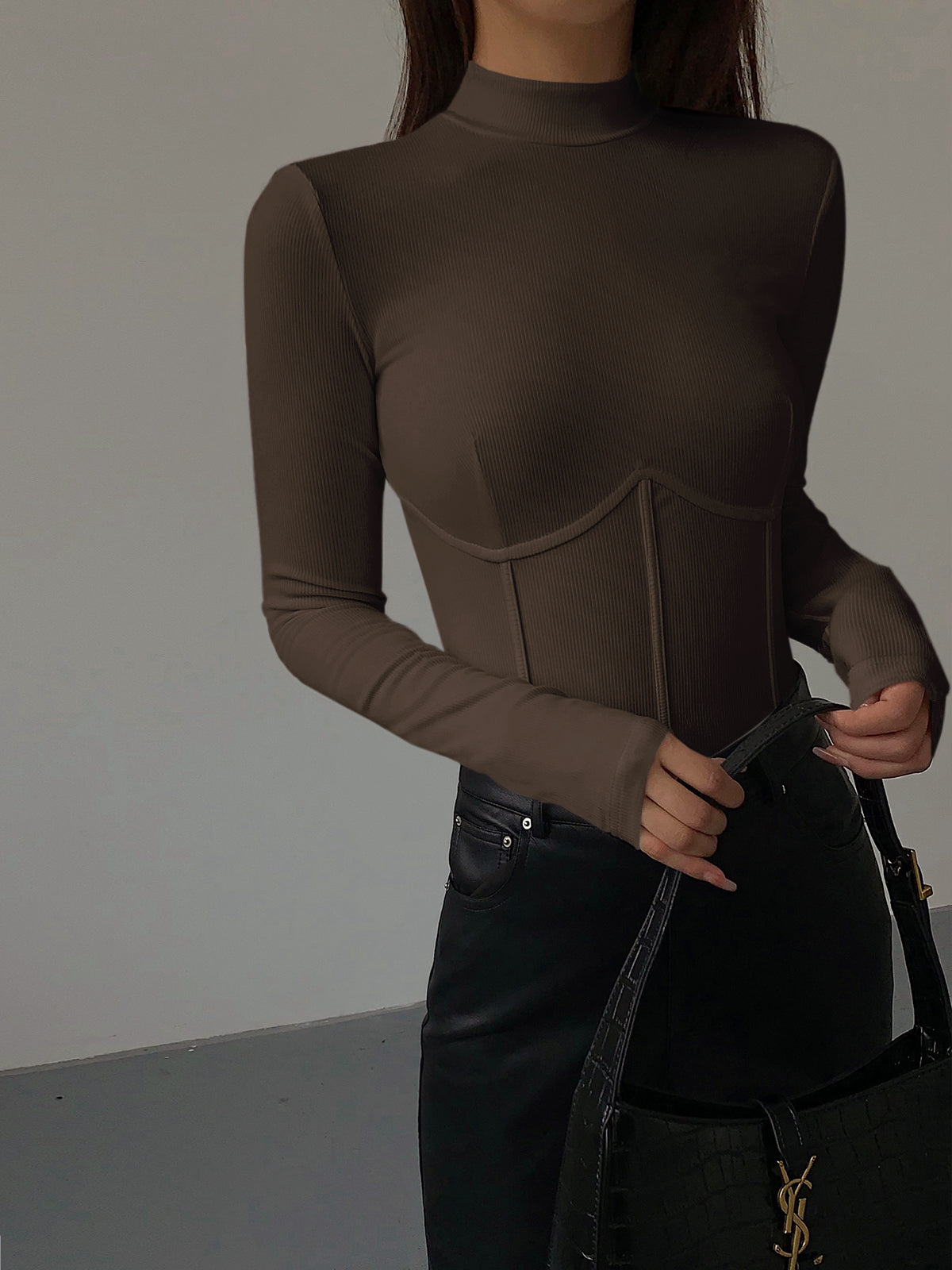 Lucy - Slim T-shirt met Nephals en Bies