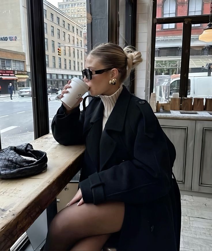 Mina Trenchcoat | Dames Jas met Klassieke Snit – Perfect voor Lente, Herfst & Stijlvolle Dagen