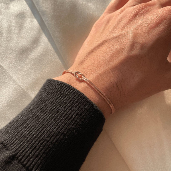 Rachel - Minimalistische Liefdesknoop Armband