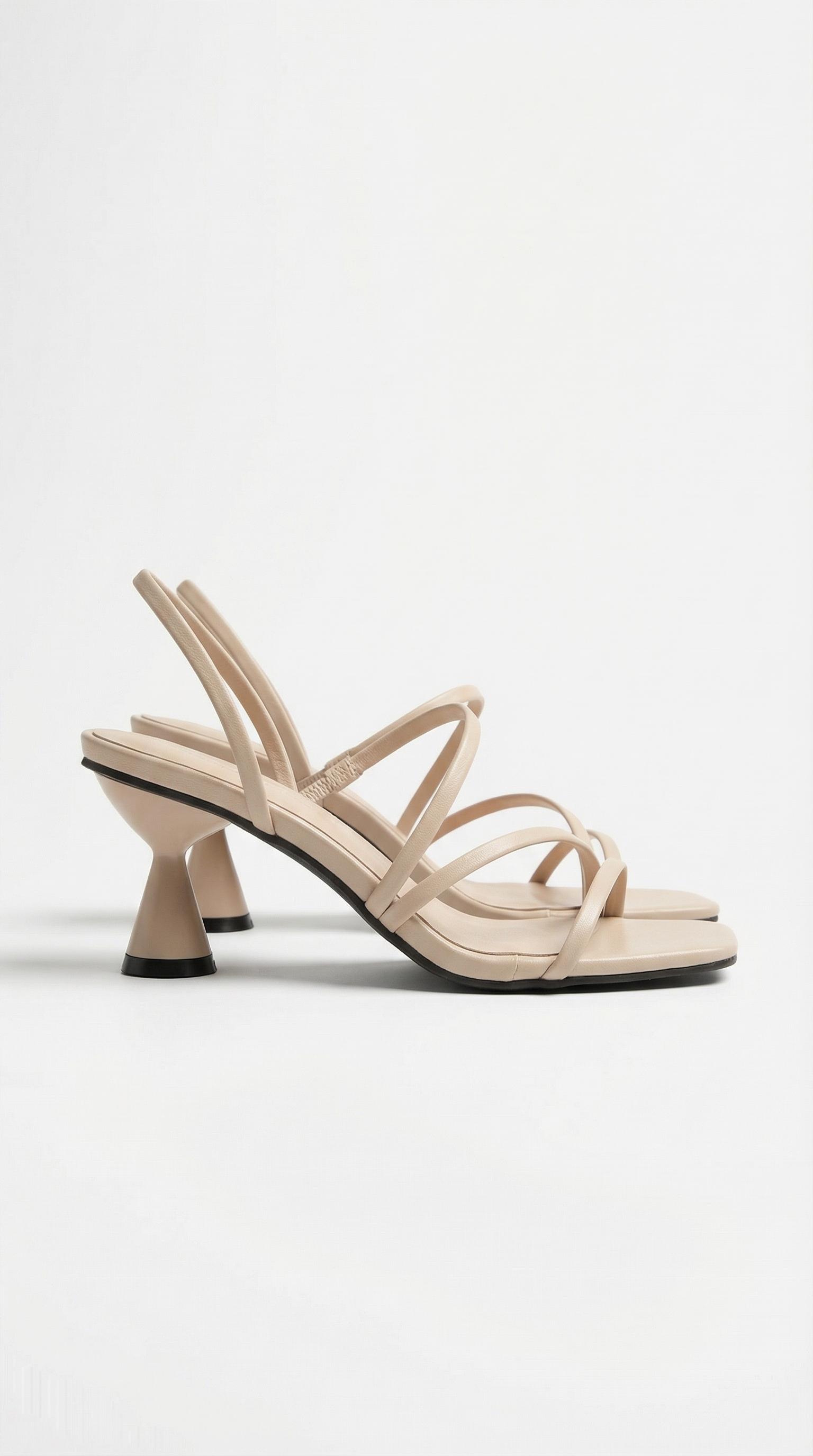 Dames Sandalen met Kitten Heel – Met Bandjes, Geschikt voor Zomer en Casual Gebruik