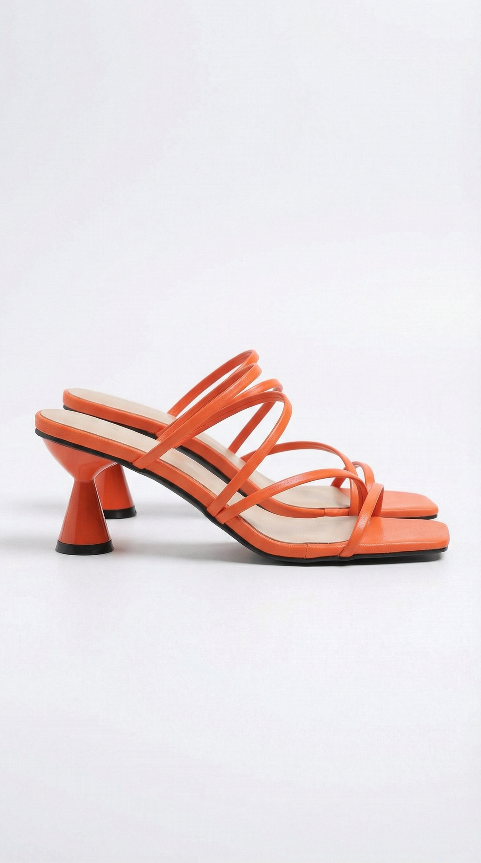 Dames Sandalen met Kitten Heel – Met Bandjes, Geschikt voor Zomer en Casual Gebruik