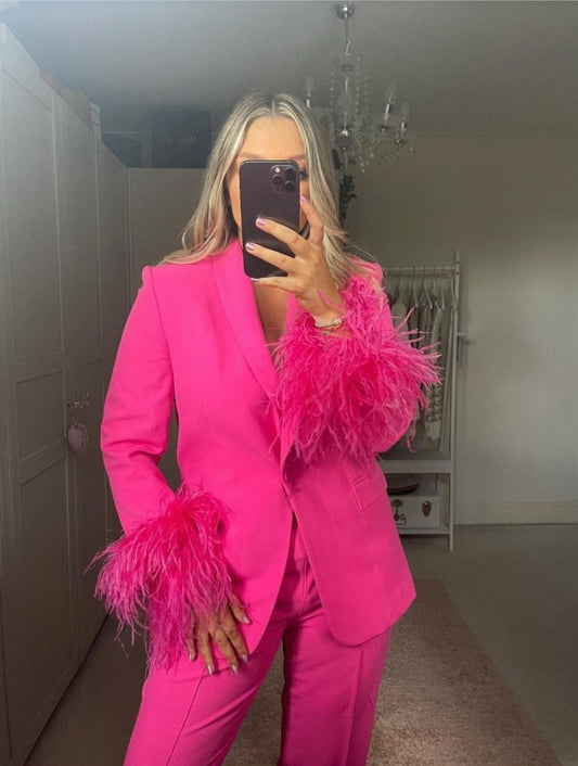 Roze pak met veren
