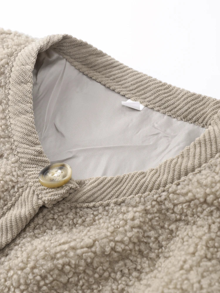 Ester | Dames cardigan met teddy knit en knopen