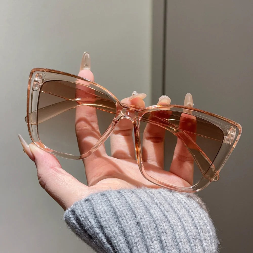 Dames zonnebril met cat-eye design – retro stijl en UV400-bescherming voor een elegante zomerlook